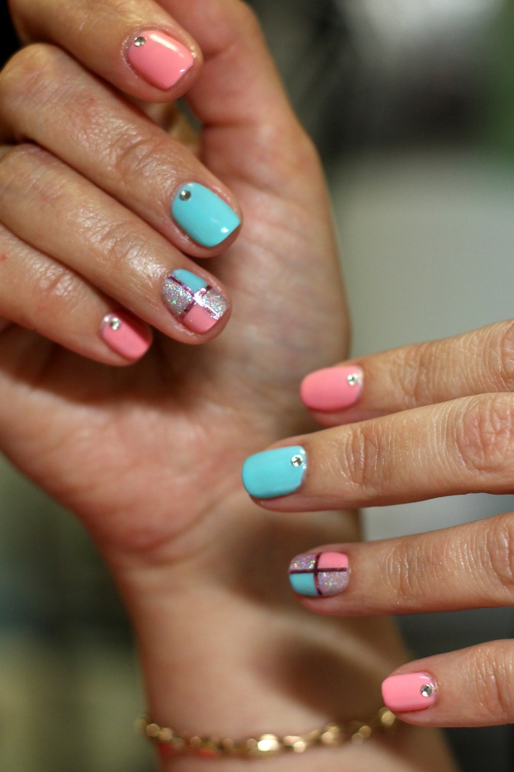 Комбинированный маникюр, дизайн гель-лаками