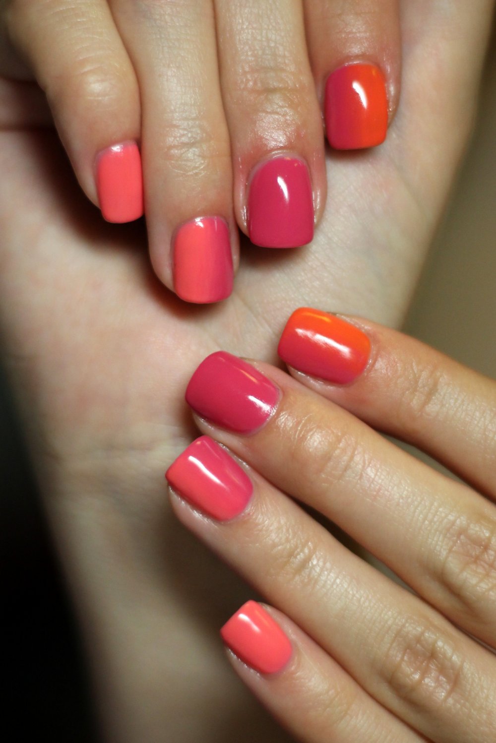 Комбинированный маникюр, градиент гель-лаками