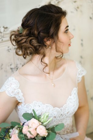 Прическа для невесты