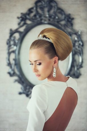 Элегантная прическа