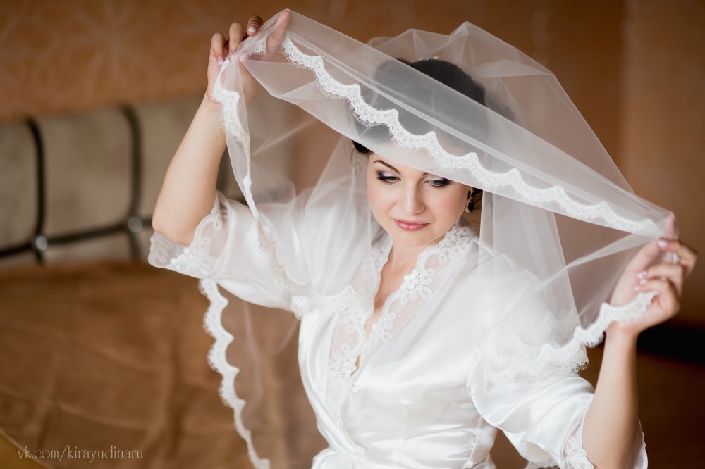 Елена. 28.08.2015
Фото: Кира Юдина
Макияж: Светлана Романова
Прическа: Мария Карягина