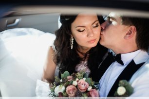 Макияж невесты в бежевых и коричневых тонах