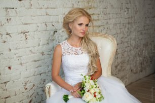 Прическа невесты для длинных волос