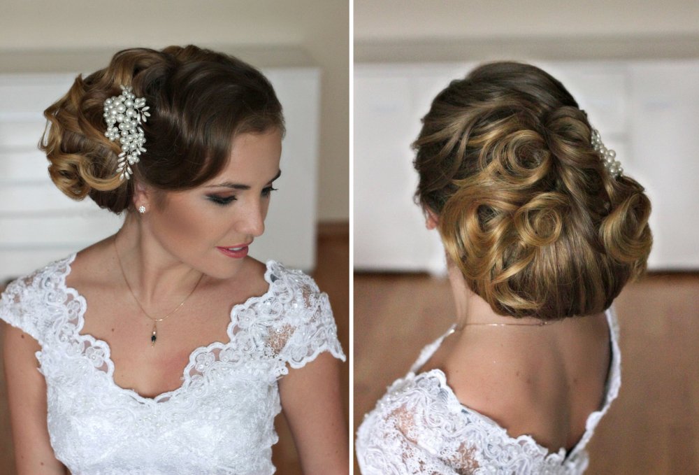 Объемная, со сложными по форме элементами прическа, придала образу элегантности и шика