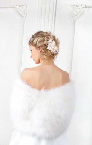 Прическа невесты с цветами
