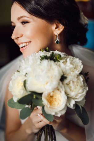 Образ невесты. Макияж. Свадебный букет