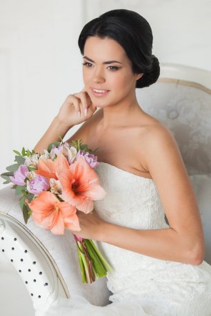 Букет невесты с лилиями