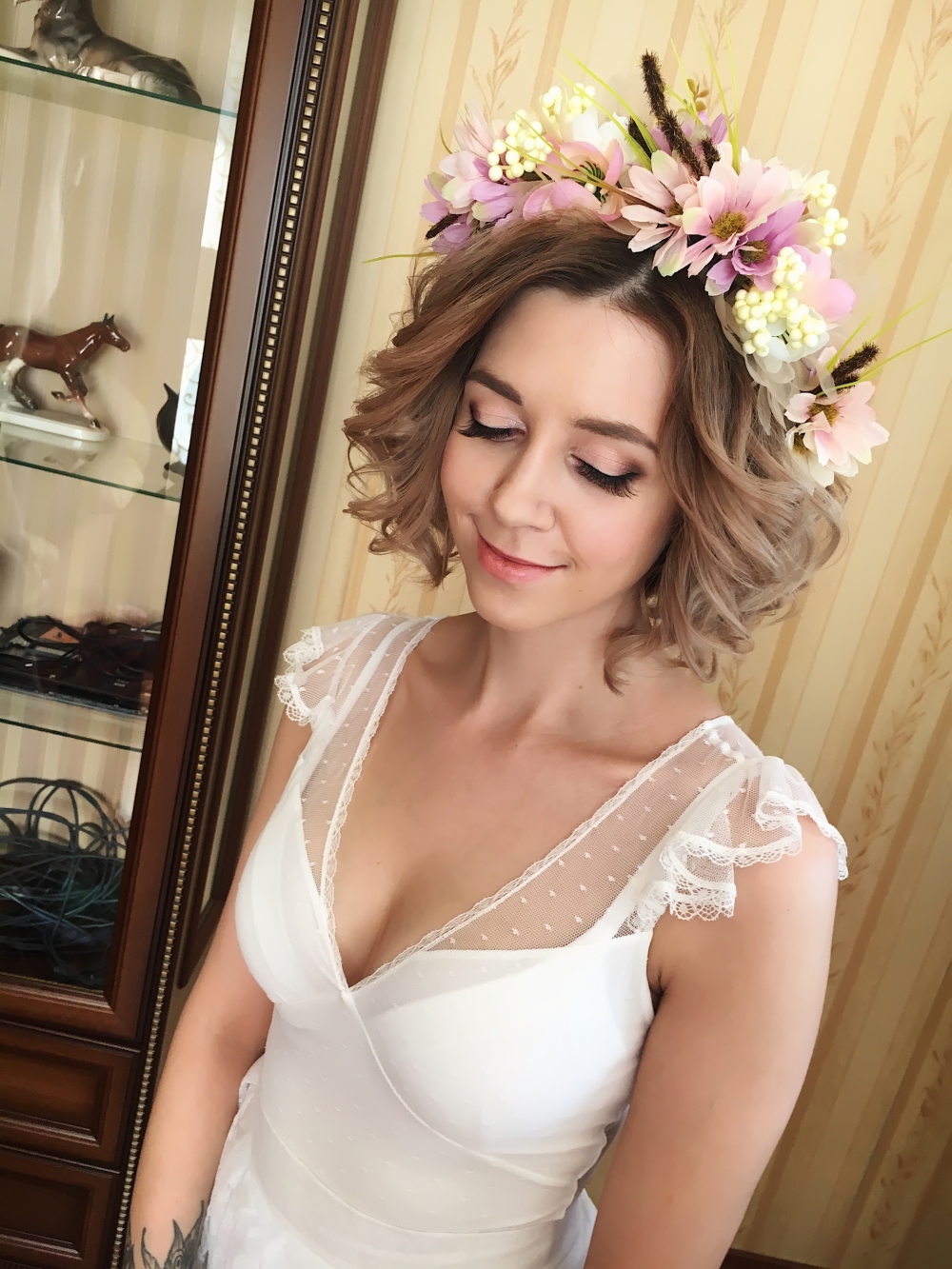 Свадебный образ с цветочным венком