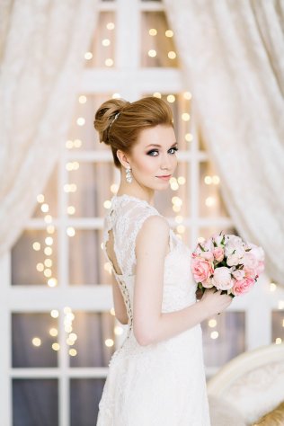 Как выбрать профессионального визажиста на свадьбу?