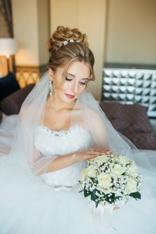 Образ невесты, макияж и прическа