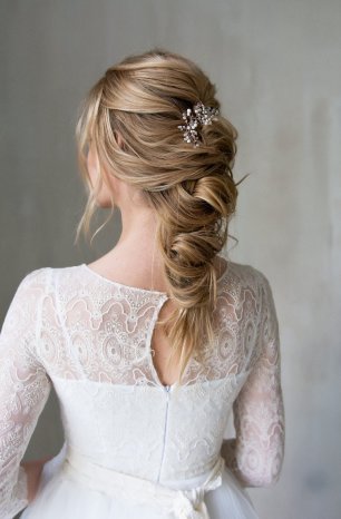 Современная греческая прическа