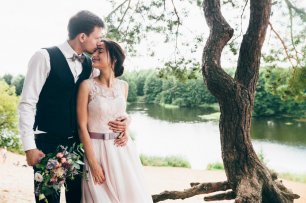 Прогулка у пруда