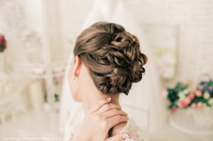 Свадебная прическа невесты