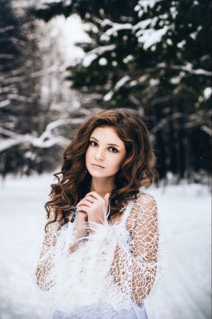 Зимний образ невесты