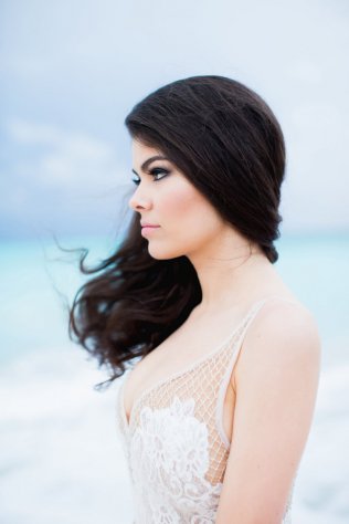 Как выбрать профессионального визажиста на свадьбу?