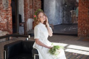 Простое, но очень стильно платье-халат на пуговицах