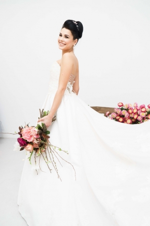 Невеста: макияж и прическа