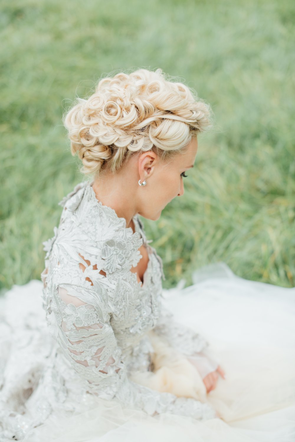Photo: Tony Gigov
Wedding Hair-do