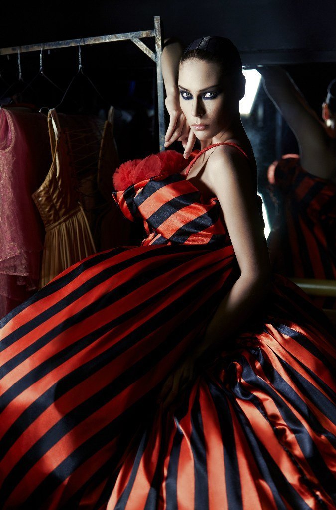 Макияж, прическа, идея - Назарова Анна
Фото www.bybelousov.ru
На фото актриса Юлия Мельникова
