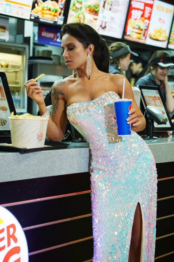 Макияж, прическа, образ Назарова Анна. Фото www.bybelousov.ru