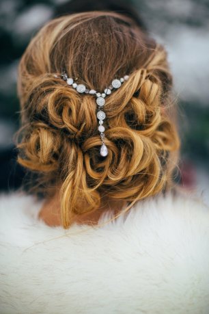 Украшение прически невесты