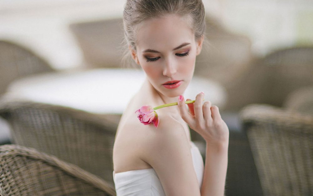 макияж: Варвара Степанова
фото: Дарья Криворучка 
причёска: Анастасия Кирсанова
букет: MARIGОLD