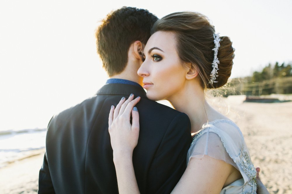 Макияж- Варвара Степанова
Фотограф- Лиза Медведева 
Декор, стиль и флористика- студия "Либерта" 
Причёска и украшения- Ксения Реброва 
Сладости- Big Cake House 
Платье- Татьяна Кочнова