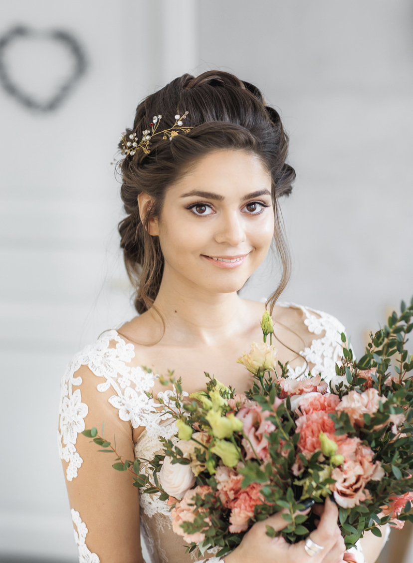 Макияж и причёска, свадебный образ