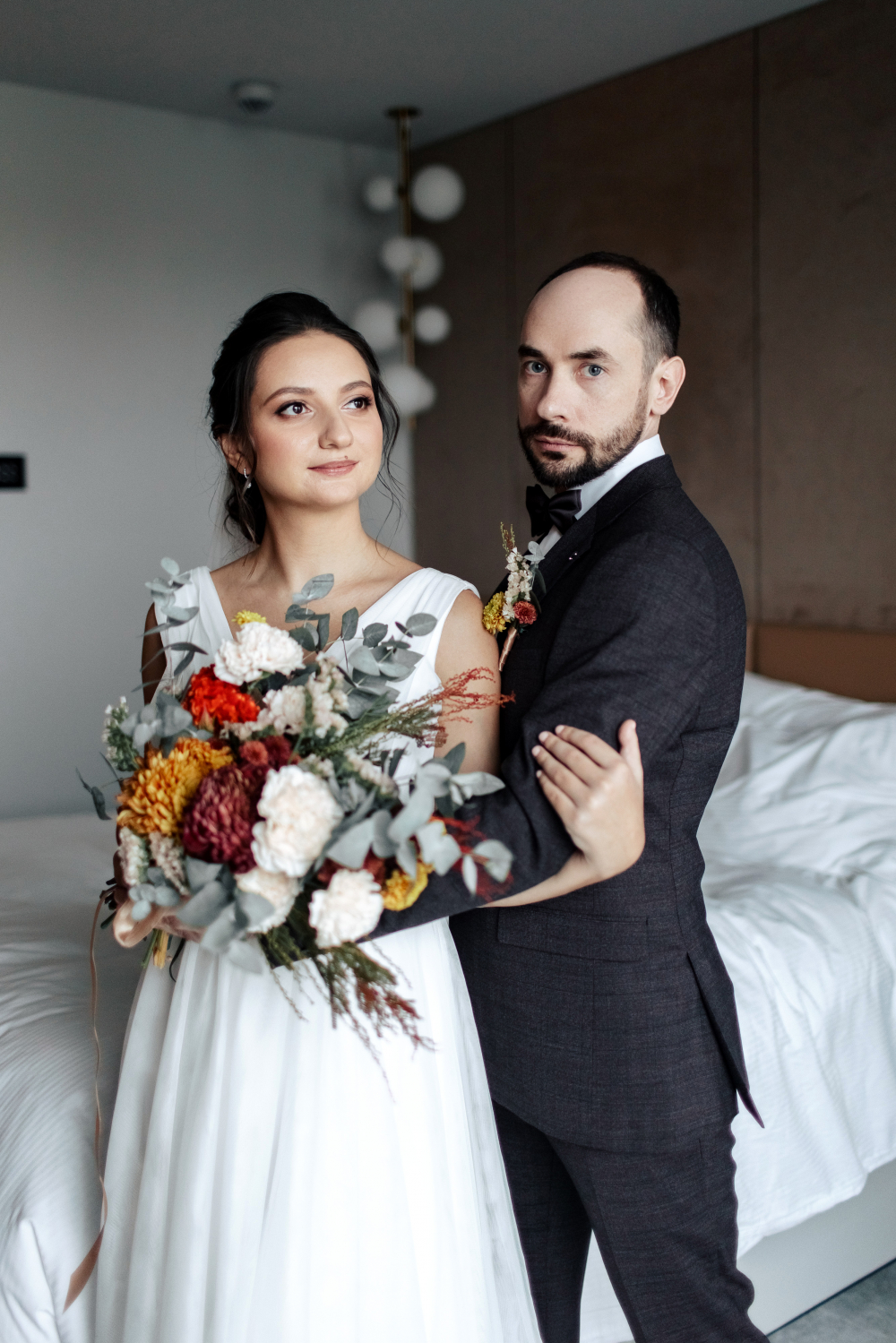 Аккуратный и лаконичный свадебный образ. Москва