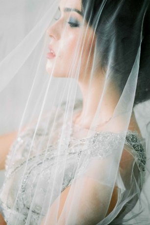 Серые акценты в свадебном образе