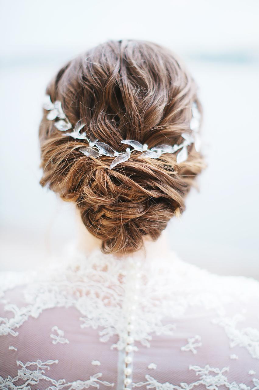 Свадебная прическа с распущенными волосами: фото, примеры и способы укладки