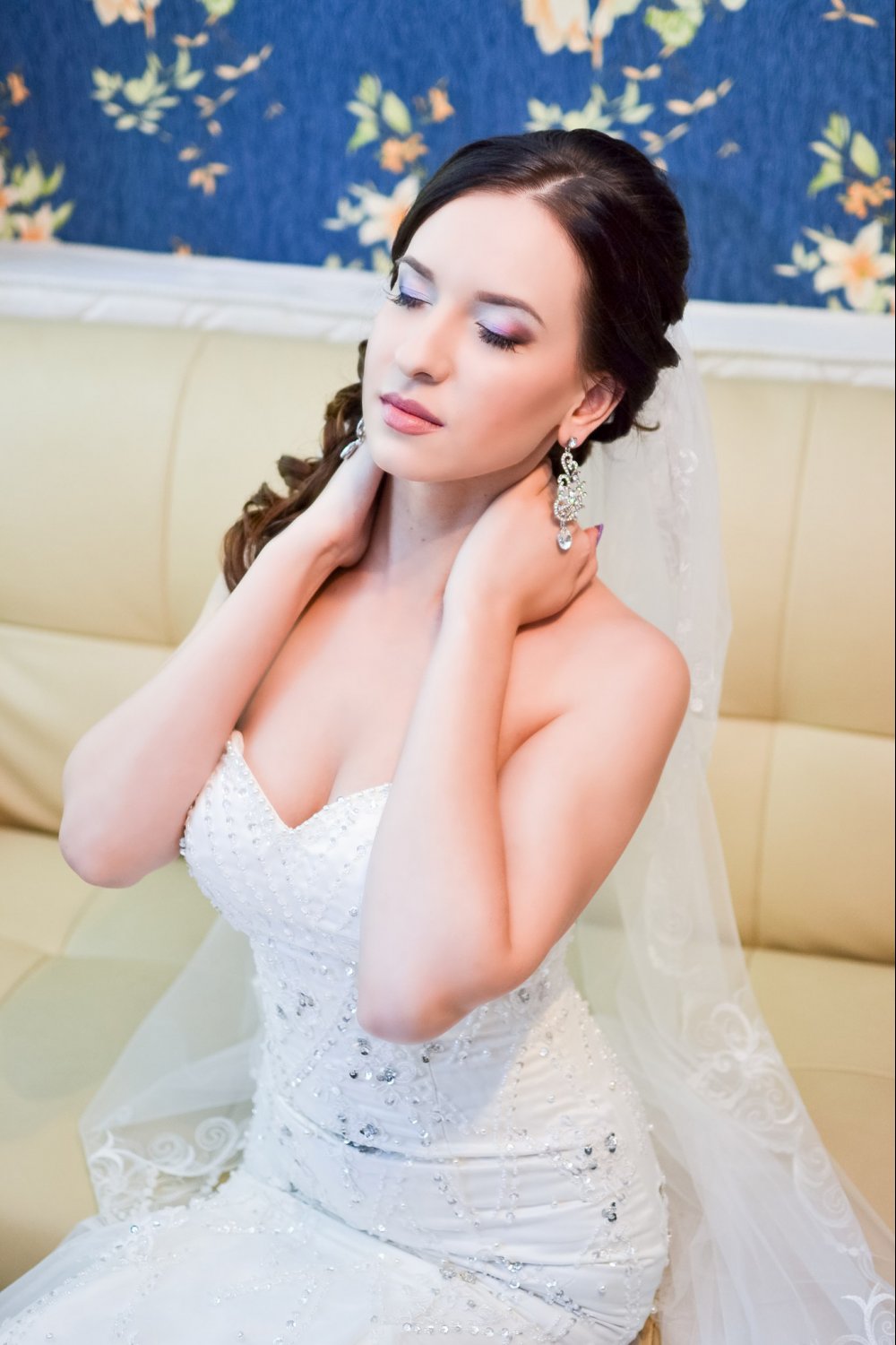 Визажист-стилист: Алена Харченко https://vk.com/clubmakeupkrasnodar
Фотограф: Галина Булина