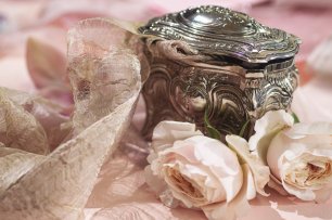 Серебряная шкатулка