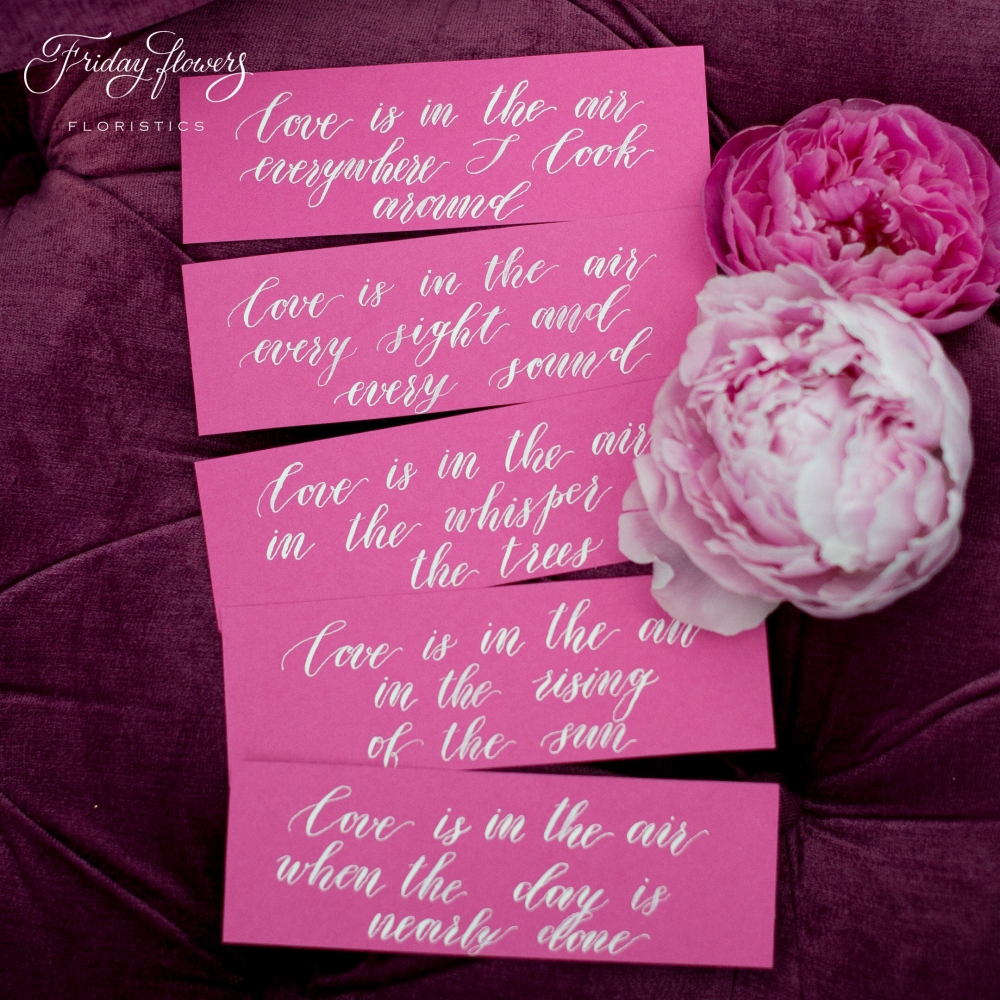 Свадебная каллиграфия для свадьбы. 40 карточек  со словами из песни. Полностью ручная работа. Организатор: агентство Friday flowers