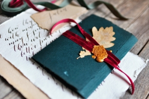 Осенний комплект. Бумага ручного отлива, ореховые чернила.