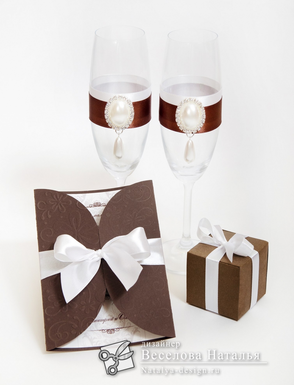 Приглашения на свадьбу, бокалы .