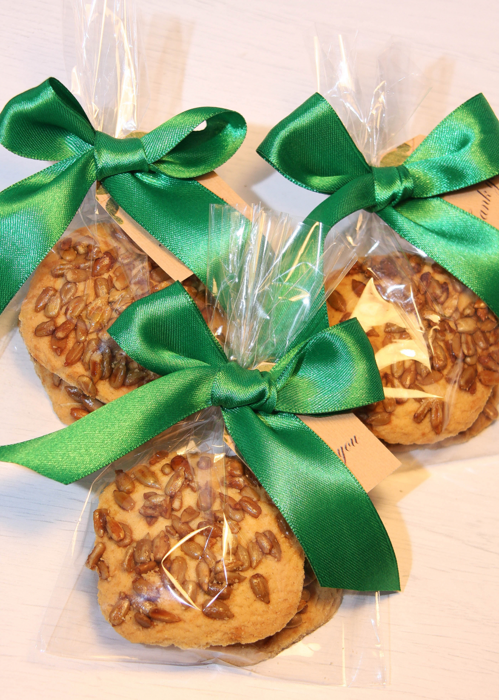 Бонбоньерки на свадьбу с печеньем

Размер: 15х8 см
Стоимость - 70 руб./шт.