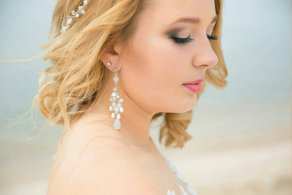 Серьги  "Alisa" из горно хрусталя и ювелирного стекла.