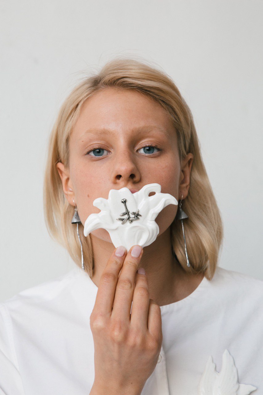 Броши из фарфора и керамики