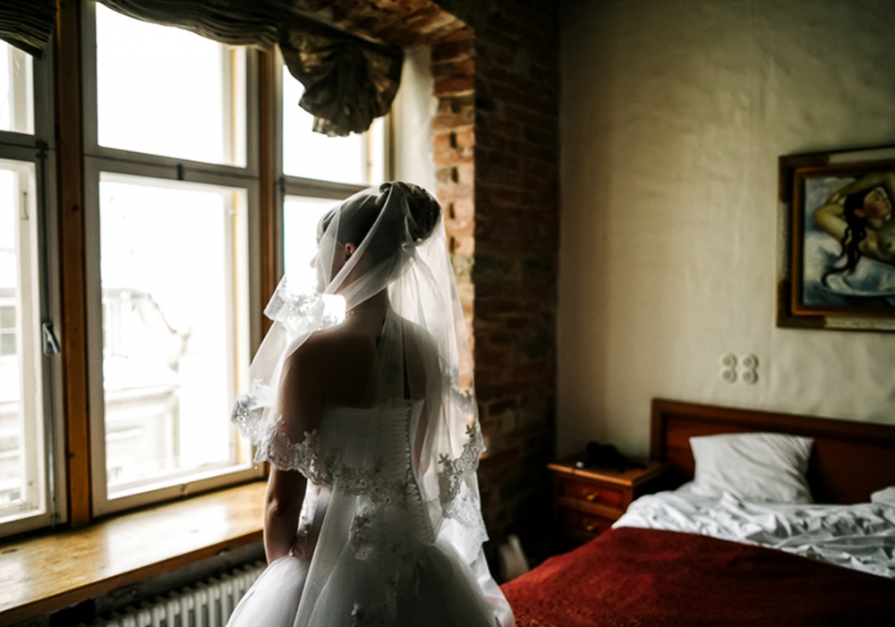 Утро невесты в Старом городе. Таллинн, Эстония