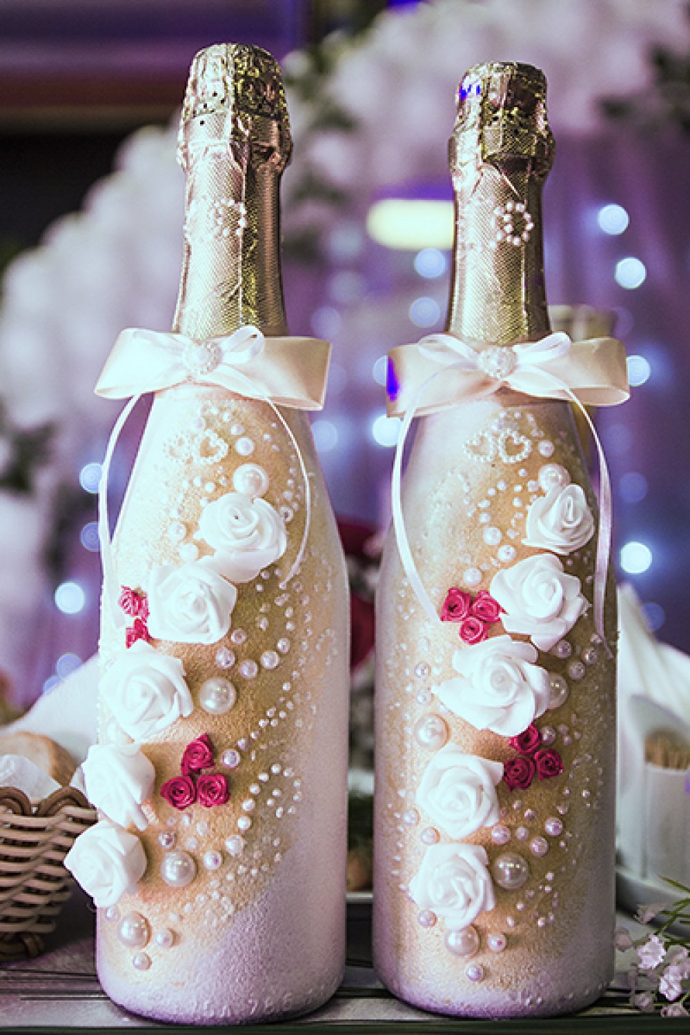 Мастер-класс по декорированию эффектной бутылки шампанского к Рождественским праздникам