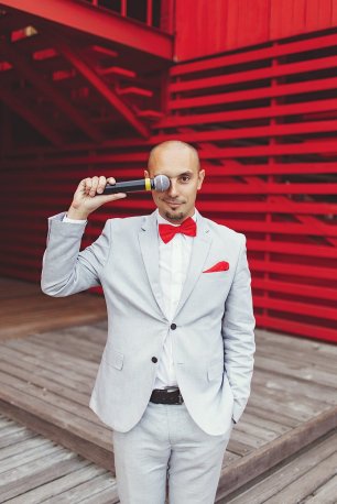 Ведущий на свадьбу