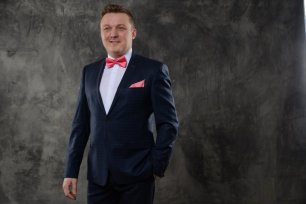 Отличный костюм на свадьбу!