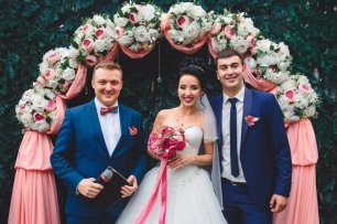 Великолепное оформление места для свадебной церемонии