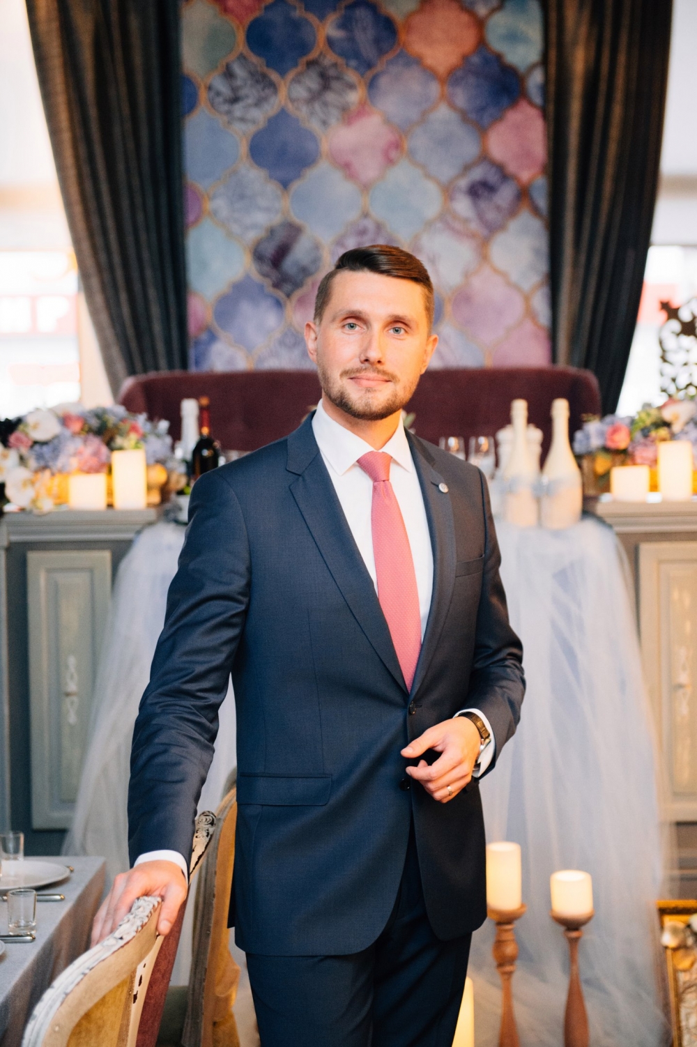 Ведущий Павел Киташин