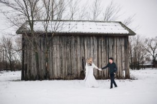 Зимняя прогулка влюбленных