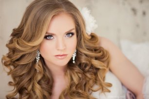 Выразительный взгляд невесты