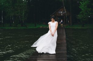 Невеста на пирсе
