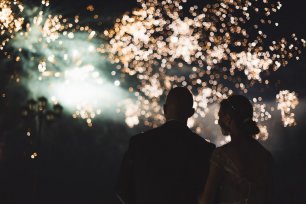 Салют - завершение свадебного дня