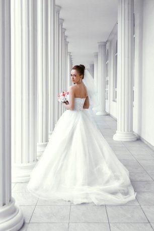 Платье невесты силуэта Принцесса